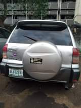 A picture of 2002 Toyota RAV 4 4plug