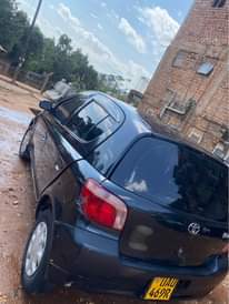 A picture of Toyota vitz 1.3cc 0700987586 0771904985