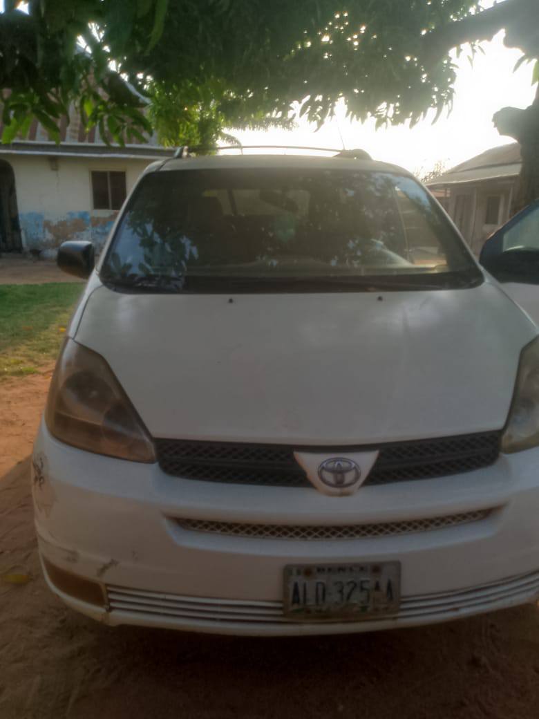A picture of Toyota Sienna good condition