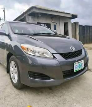 A picture of 2010 matrix Buy and drive 4m last Location is Port