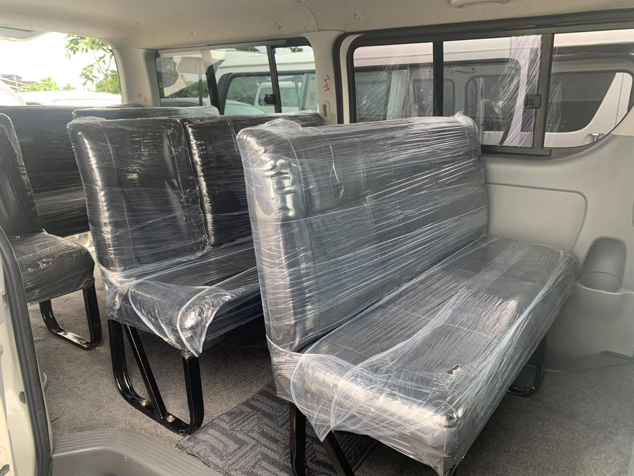 A picture of Tokunbo toyota Hiace Bus 2012