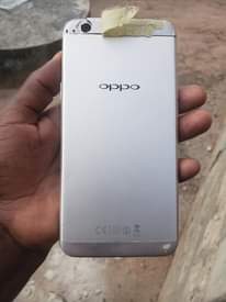 A picture of Oppo f1s Gb64 Ram4