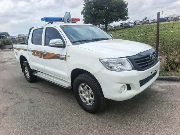 A picture of Clean used 2010 manual Toyota hilux in a very condition