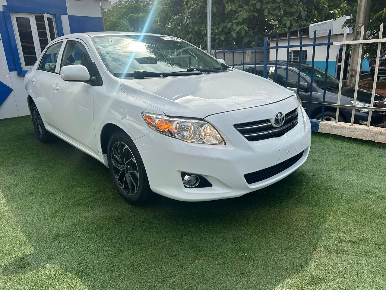 A picture of NEW ENTRY DEAL TOYOTA COROLLA LE 2010 FOREIGN USED First
