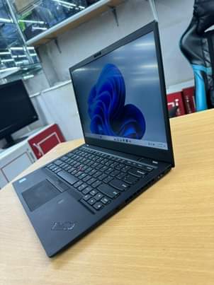A picture of LENOVO THINKPAD X1 CARBON