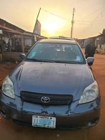 A picture of Toyota matrix 2005
