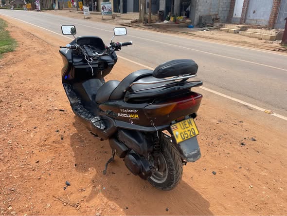 A picture of Yamaha majesty 250cc