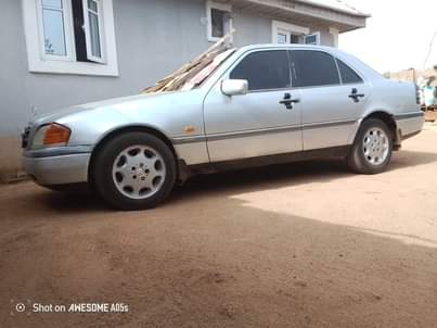 A picture of Car