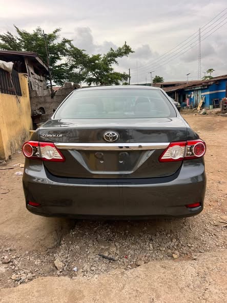 A picture of Toyota corolla 2013