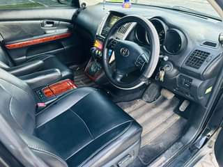 A picture of Toyota harrier