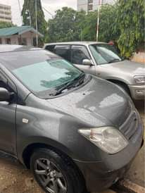 A picture of TOYOTA IST