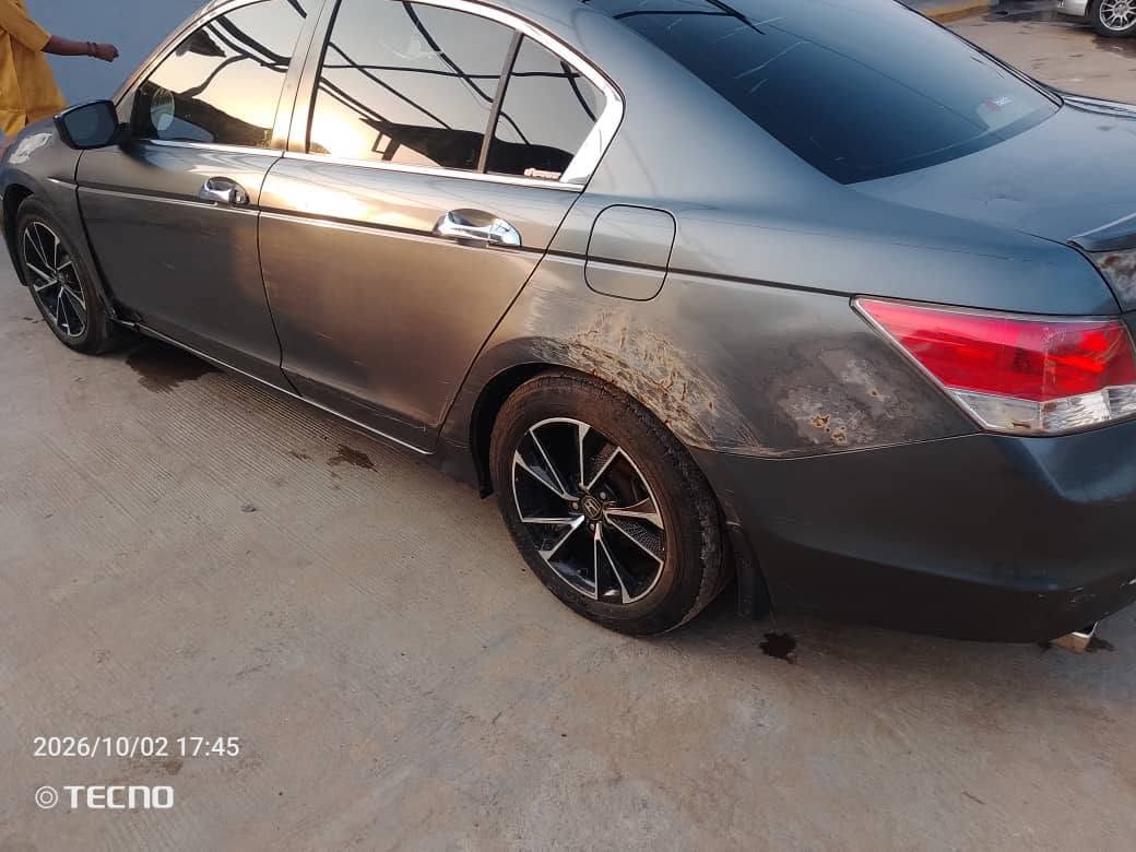 A picture of 2011 Honda Accord Eagle spirit V6