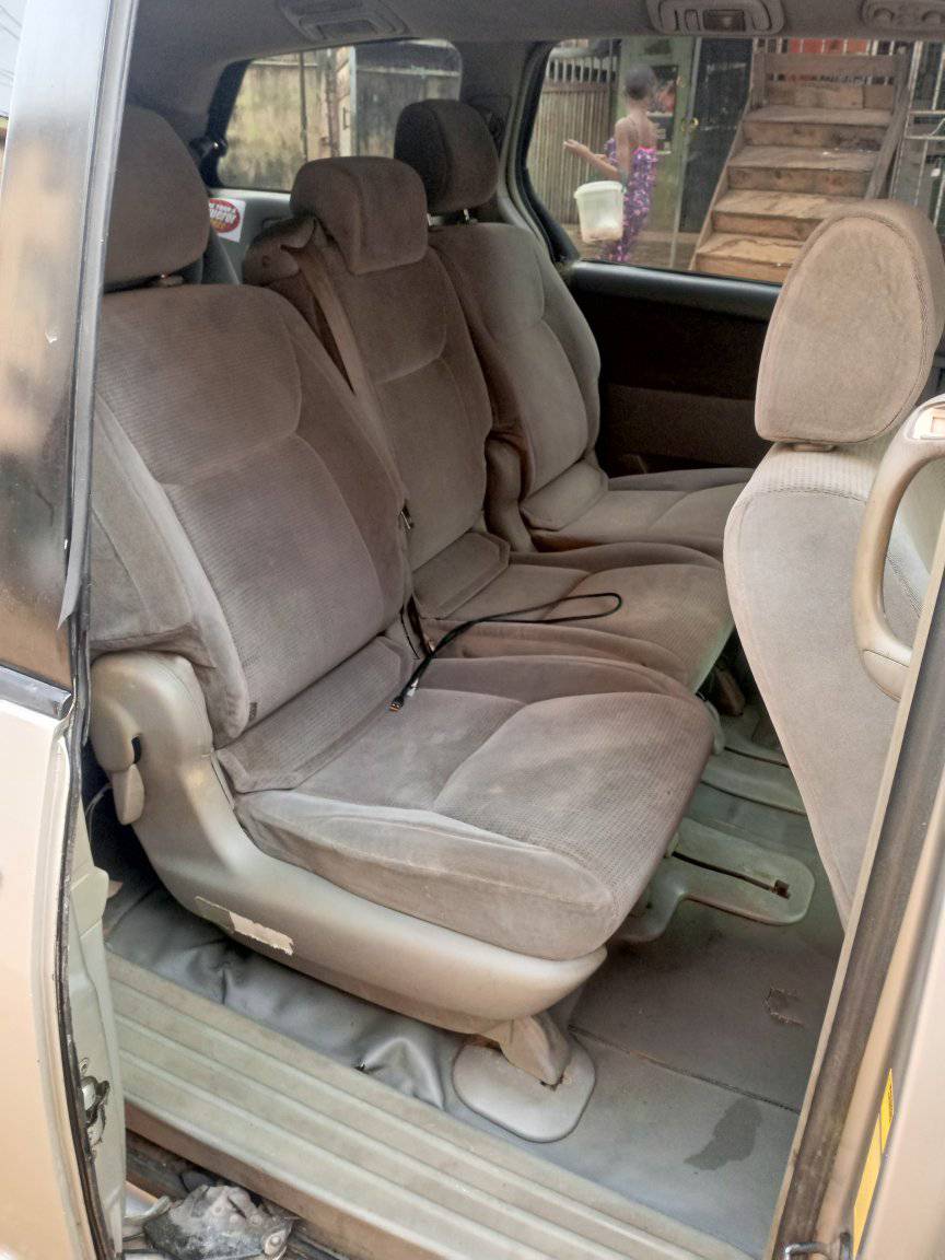 A picture of Toyota sienna