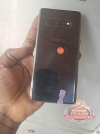 A picture of SAMSUNG GALAXY S10