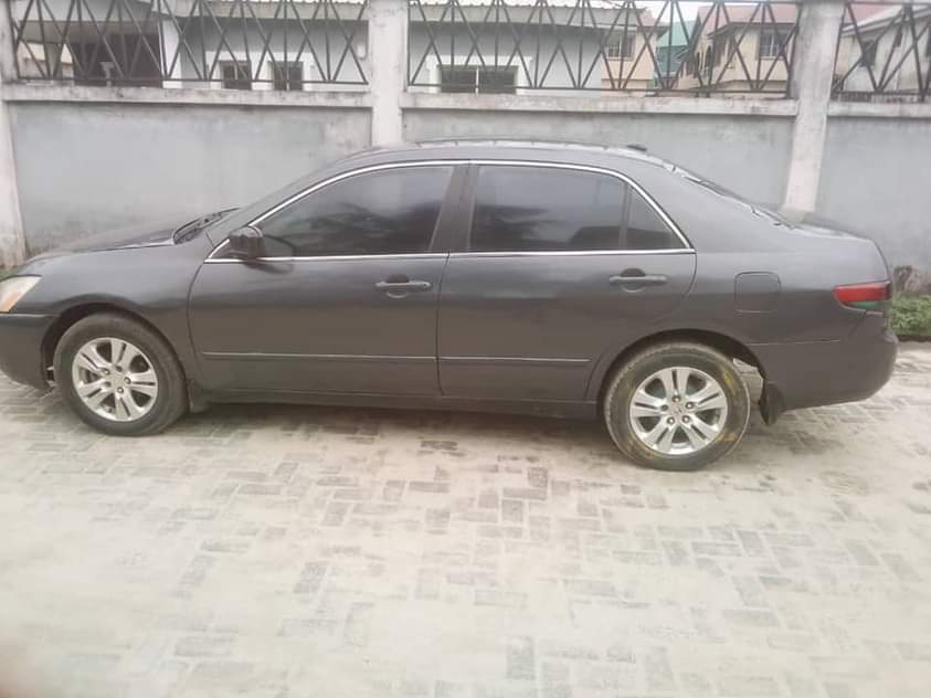A picture of Honda Accord 2005