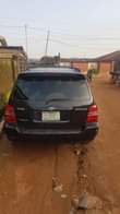 A picture of Clean Registered Toyota highlander with 2 rows