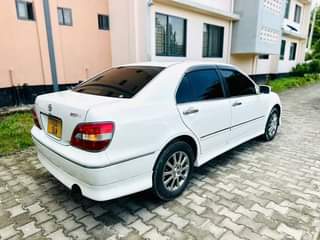 A picture of TOYOTA BREVIS YEAR 2005 ENGINE 1JZ