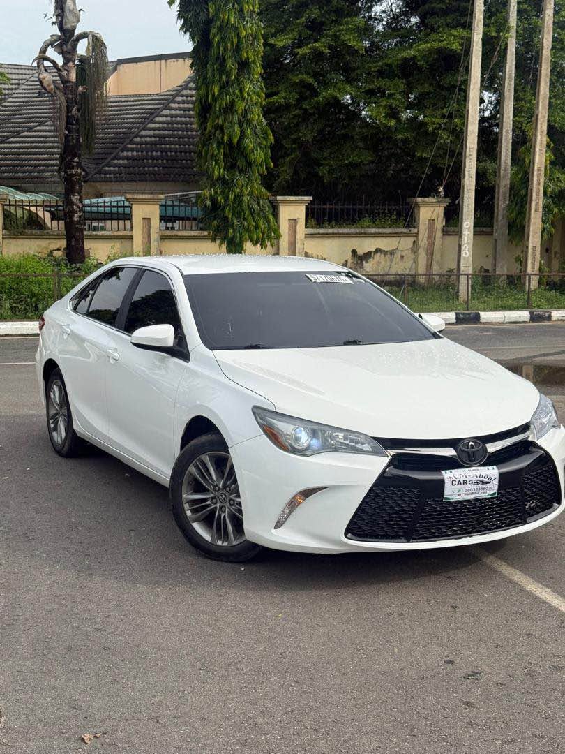 A picture of Foreign Toyota Camry 2015