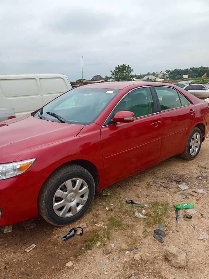A picture of Distress 2008 Toyota Camry