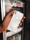 A picture of IPHONE X