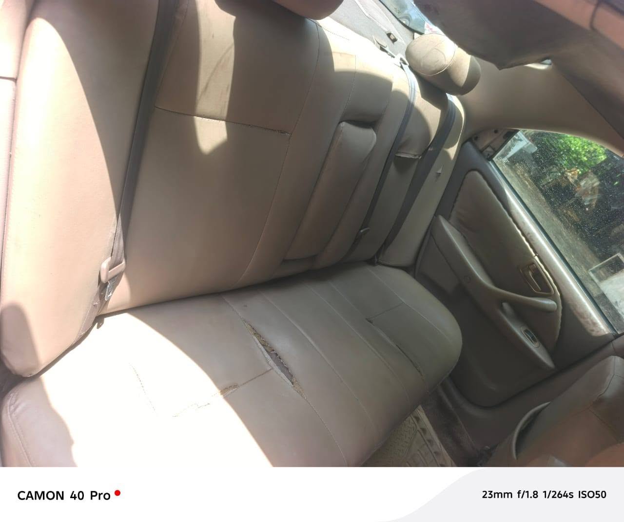 A picture of Toyota Camry Crystal Light