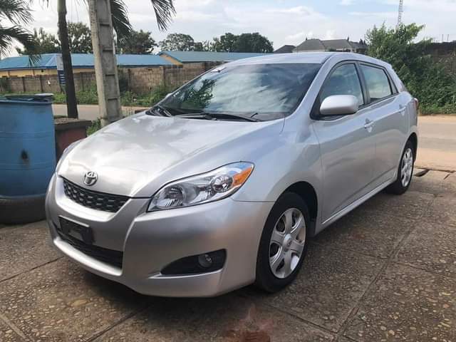 A picture of Toyota Matrix 08063194033