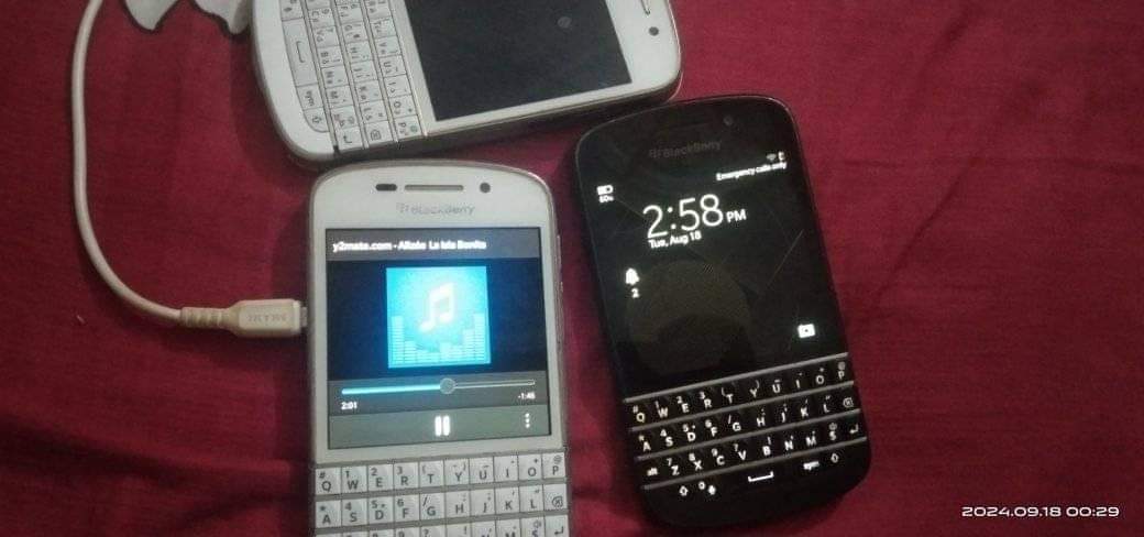 BlackBerry M.