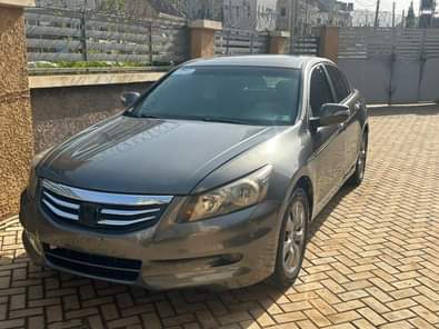 A picture of WHO AM I TO GIVE UP CLEAN USED HONDA ACCORD