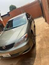 A picture of Toyota Camry 04