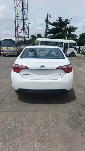 A picture of Tokunbo Toyota corolla LE 2016 model