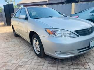 A picture of Toyota Camry 03 04