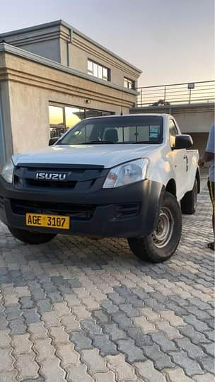 classifieds/cars isuzu