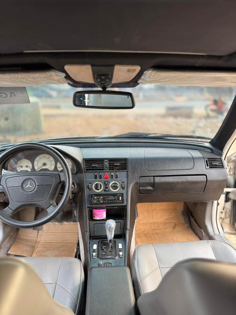 A picture of C230 kompressor