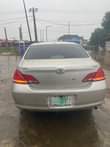 A picture of TOYOTA AVALON 2010 XLS