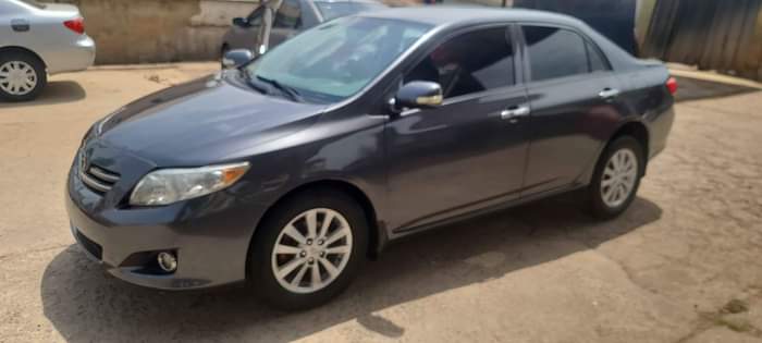 A picture of Toyota corolla 2009