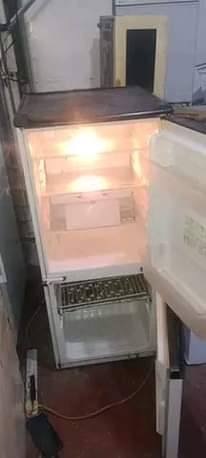 A picture of NAUZ FRIZA NA FRIJI USED LOCATION KIGOGO MBURAHAT 0789477231