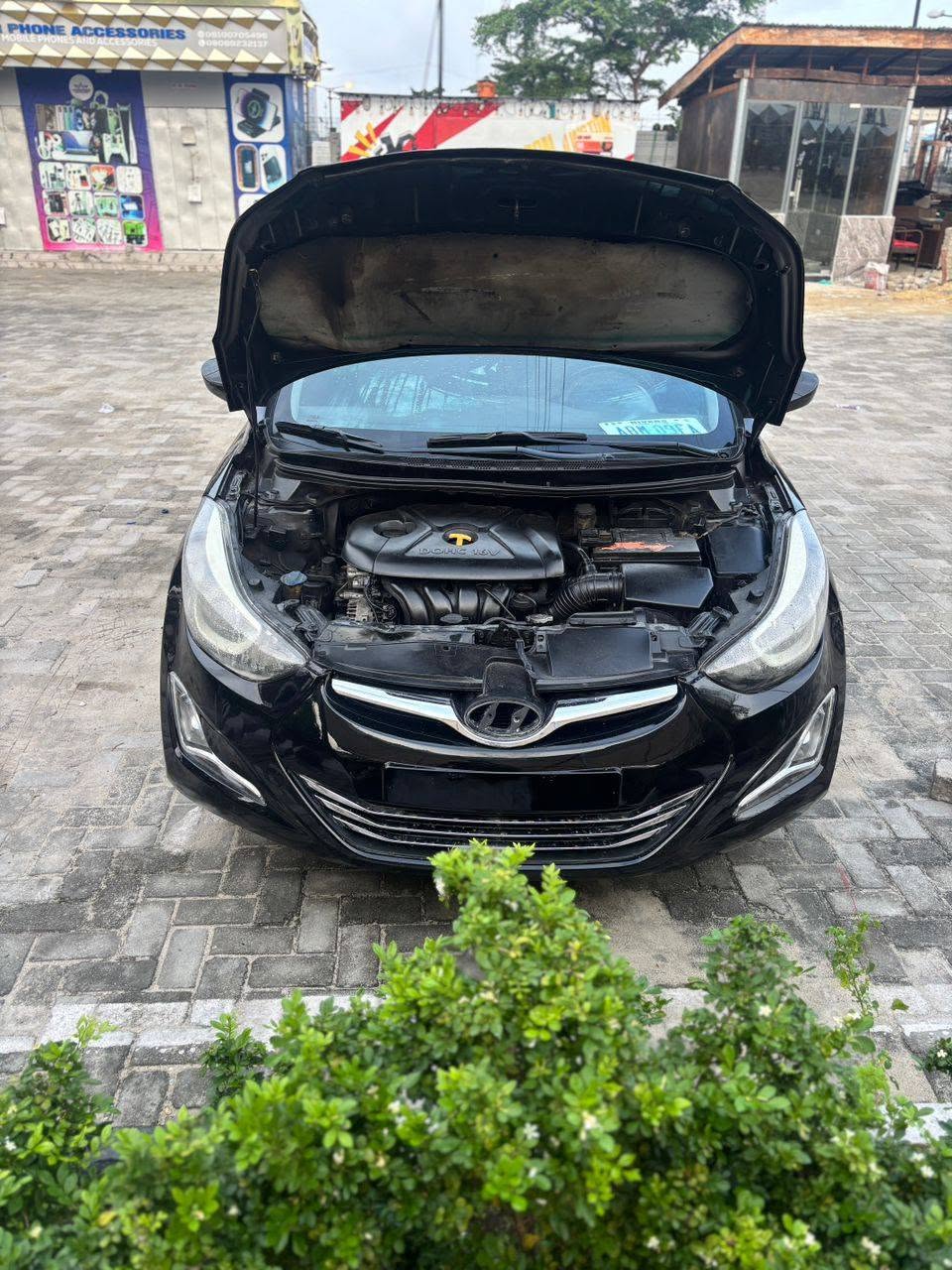 A picture of DEALERS SARA Hyundai Elantra Limited Edition Duty 2021 Nov