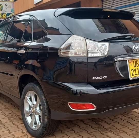 A picture of TOYOTA HARRIER UBJ IN PERFECT CONDITION CC2.4 VVTI ENGINE PRICE