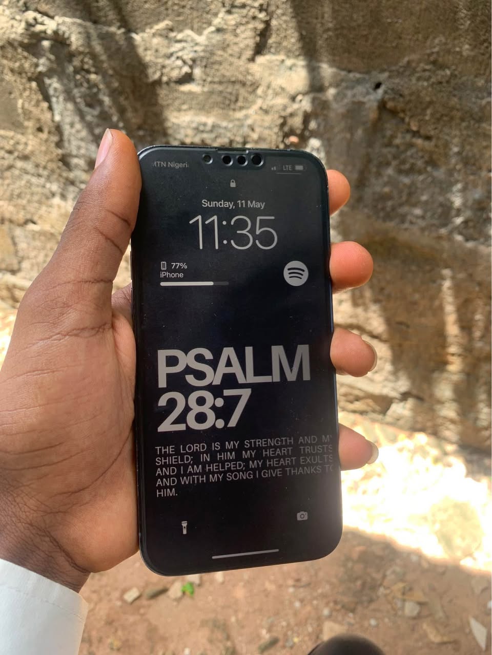 A picture of iPhone 13 Pro Max 128gb