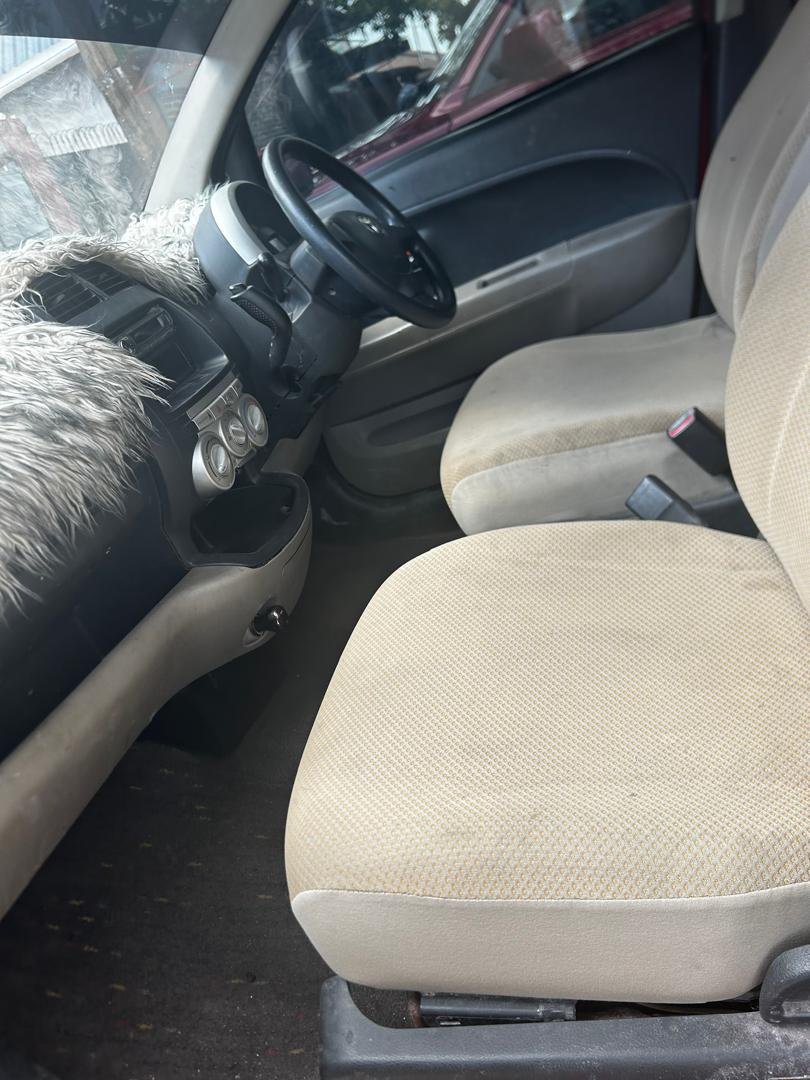 A picture of 2004 Toyota passo