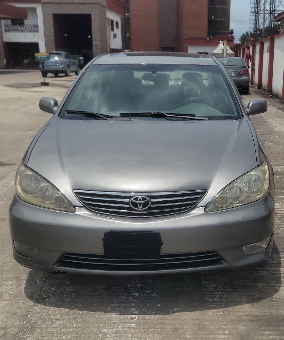 A picture of Toyota Camry XLE 2006