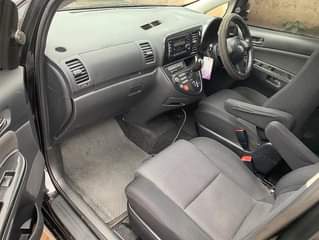 A picture of TOYOTA WISH BEI TUPA