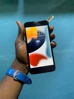 A picture of iPhone 7 