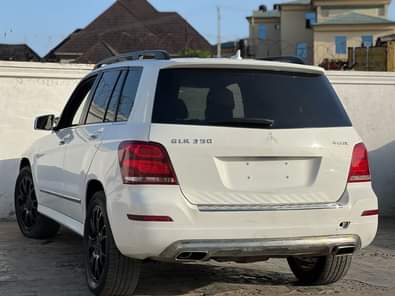 A picture of KinzzyAuto s LTD 08109018982 15 800 000 Refer and earn