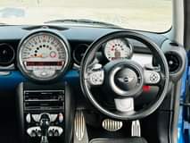 A picture of WhatsApp call 2557 6248 3424 Price 20M Registration Mini Cooper