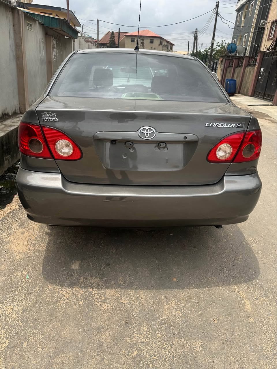 A picture of PRICE REDUCTION Sharp Toks Standard 05 Toyota Corolla Very clean