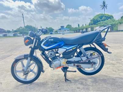 A picture of TVS HLX 125 Bado mpya Injini haijafunguliwa Inapiga stata Mali