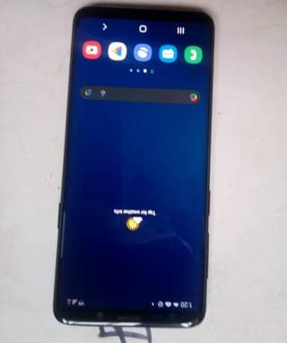A picture of Original samsung s9 single line