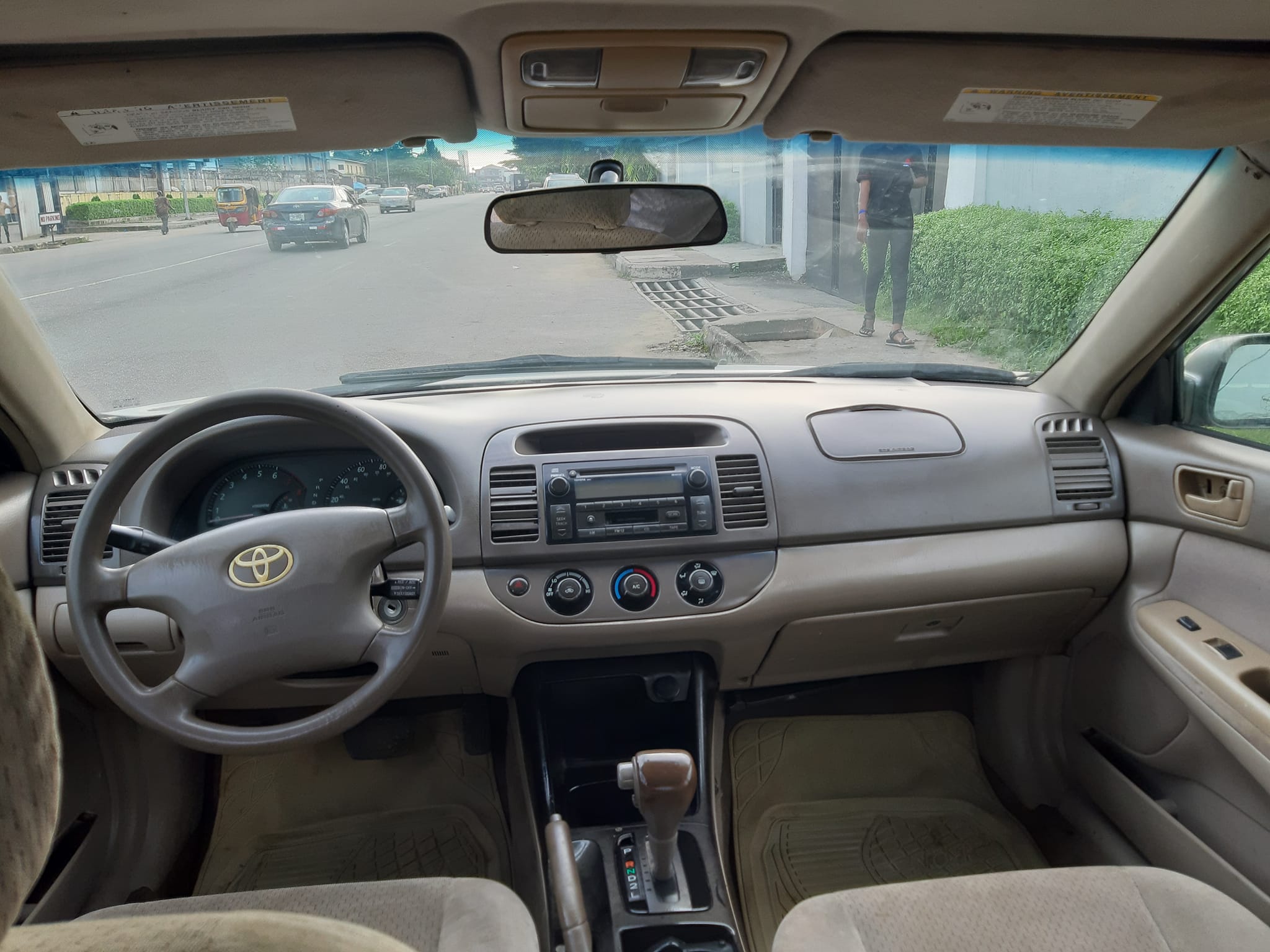 A picture of TOYOTA CAMRY
