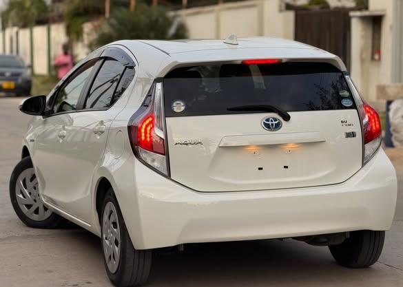A picture of 2016 Toyota aqua hybrid